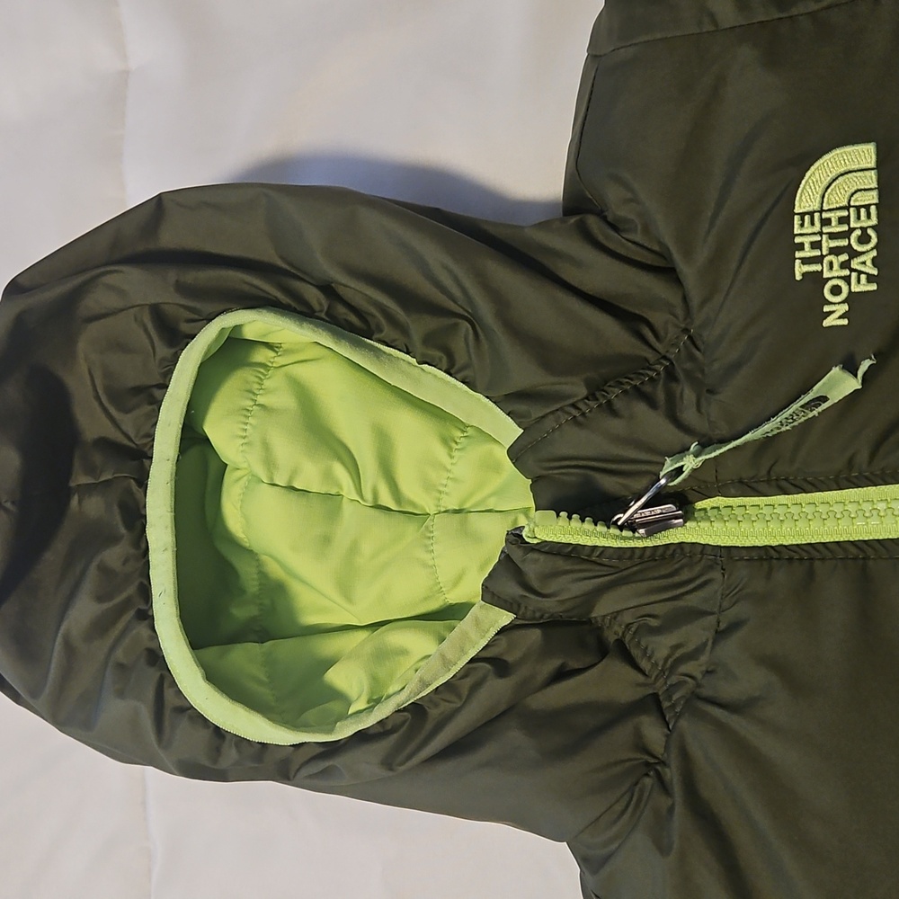 Reversible North Face Jacket - Picture 8 of 12
